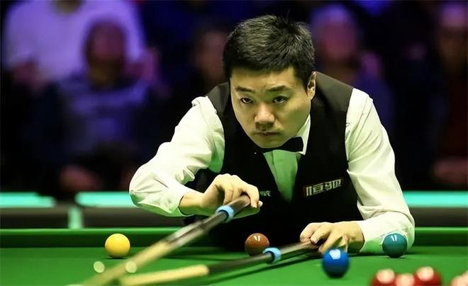 恩怨已久！国米河床赛后邓弗里斯和阿库尼亚发生冲突 甚至延续到更衣室通道