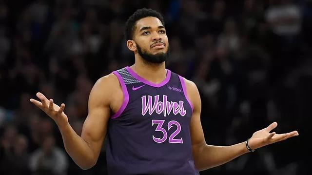 卡明斯基从 卡明斯基从