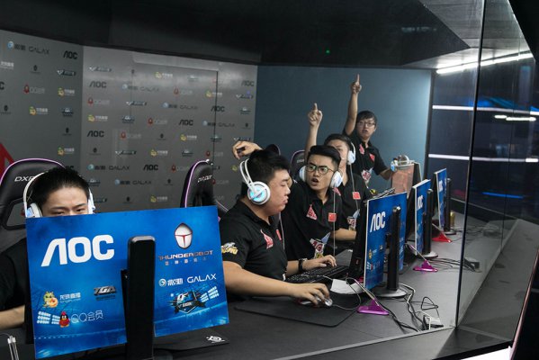 节日活动常 节日活动常